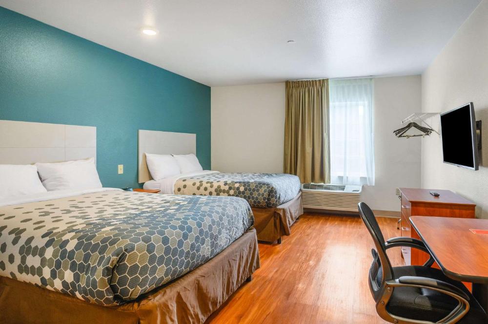 Double Room with Two Double Beds - Non-Smoking interior